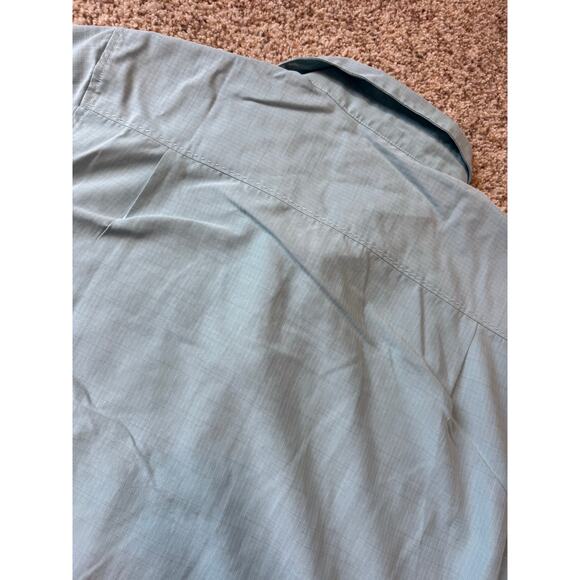 Quicksilver Waterman Comfort fit Men's Collared button up shirt. Large, Blue - Picture 9 of 10